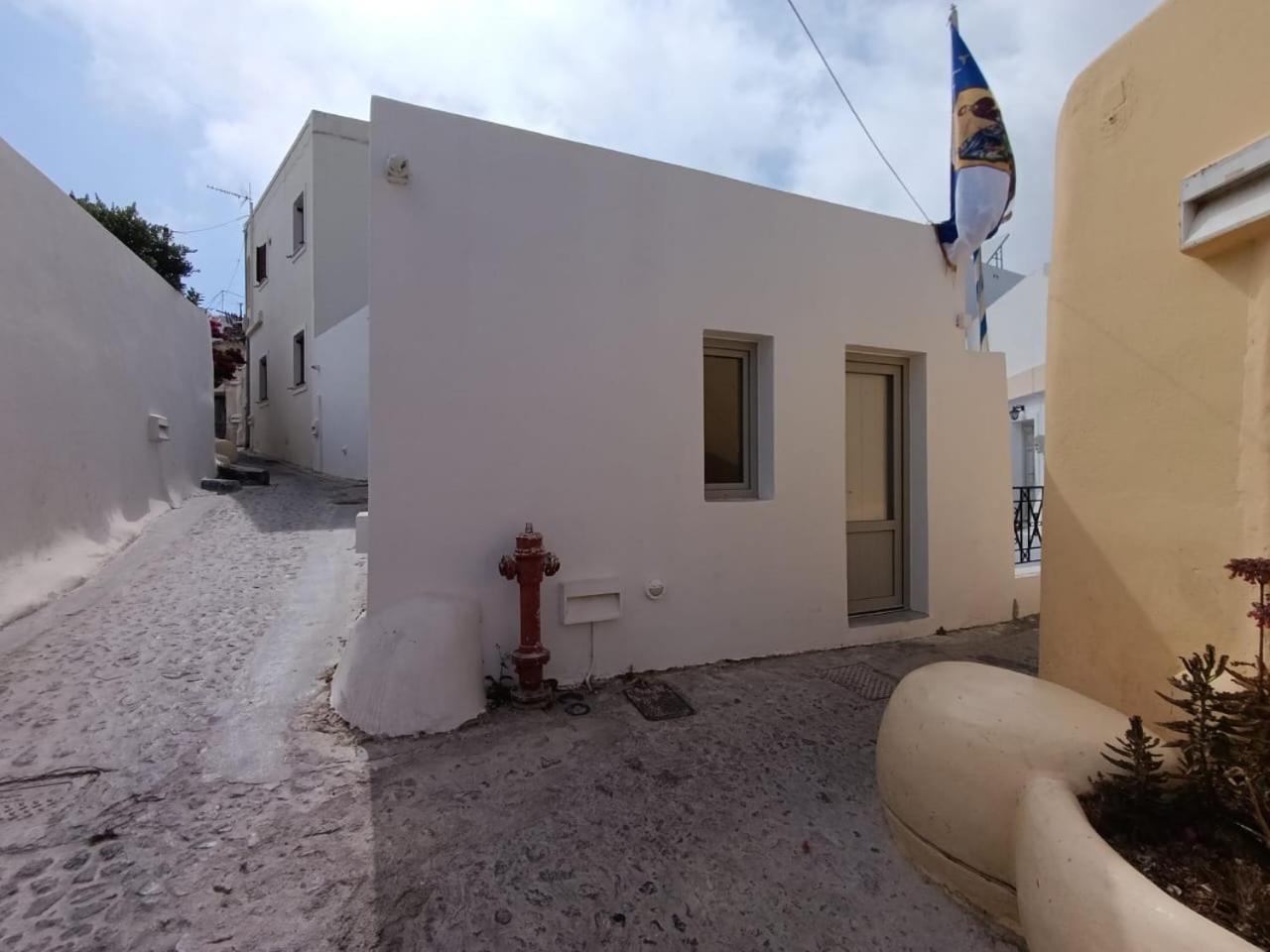 Fira Comfort Rooms Extérieur photo