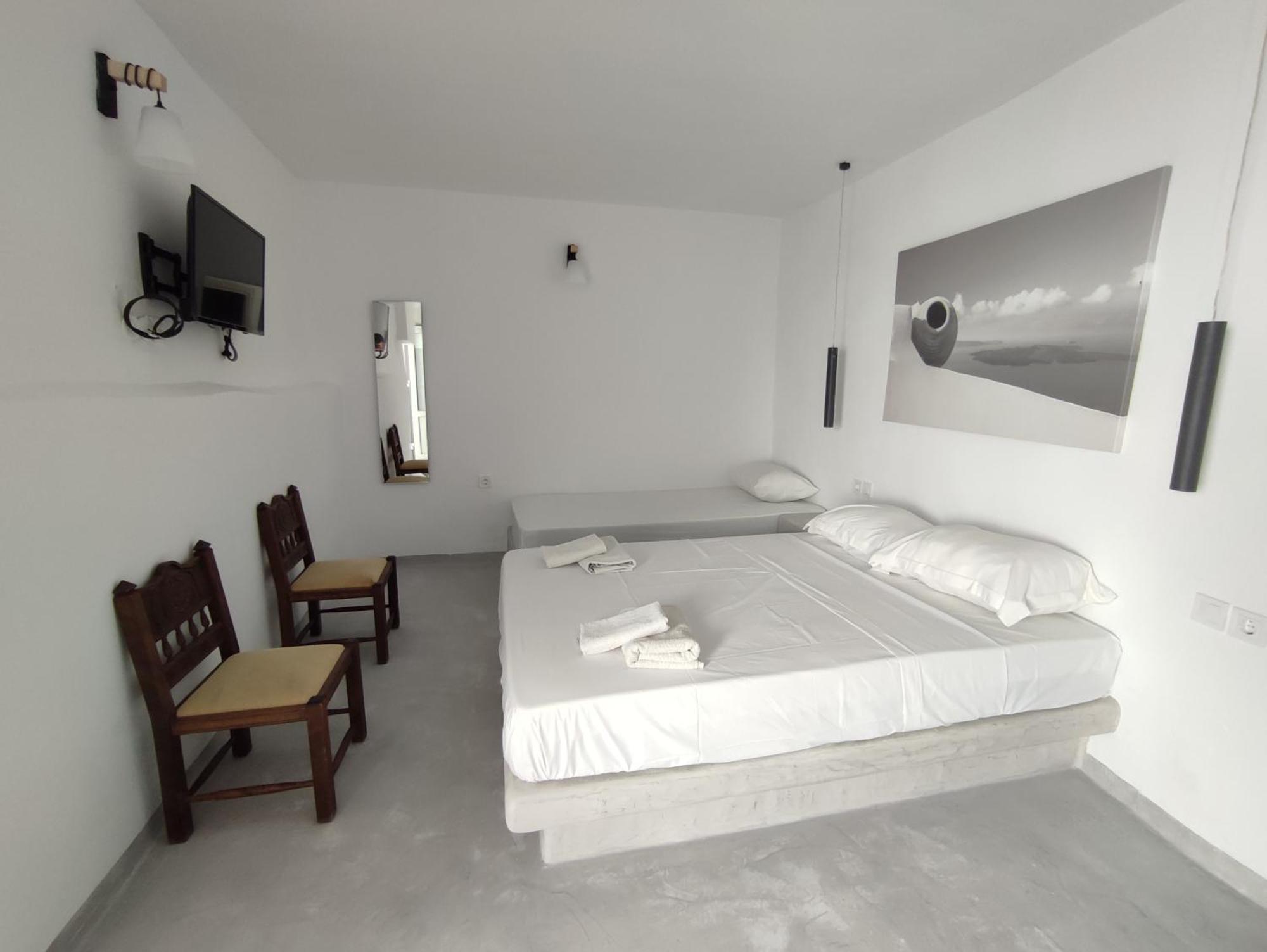 Fira Comfort Rooms Extérieur photo