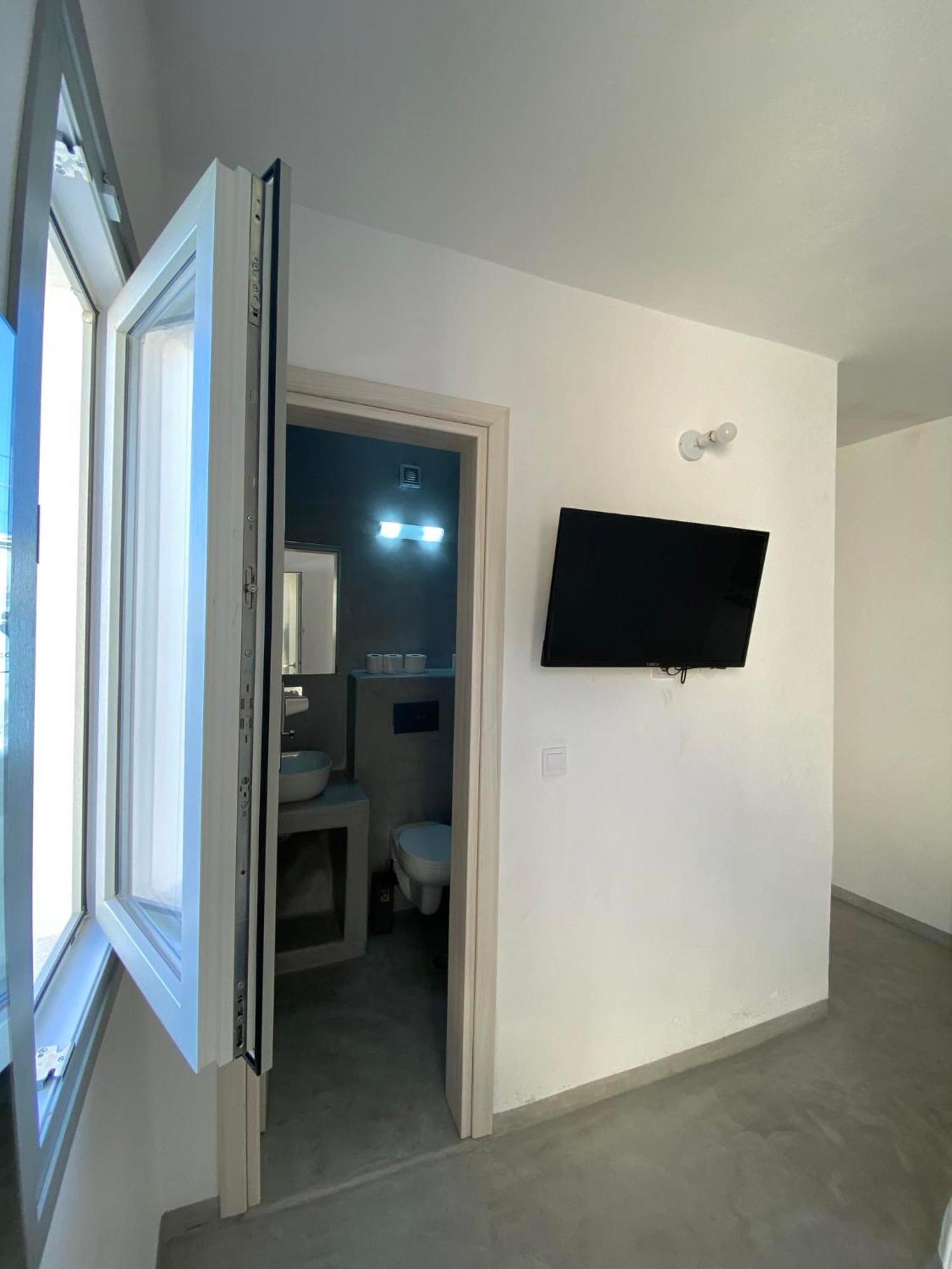Fira Comfort Rooms Extérieur photo