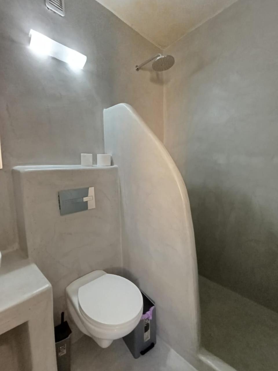 Fira Comfort Rooms Extérieur photo