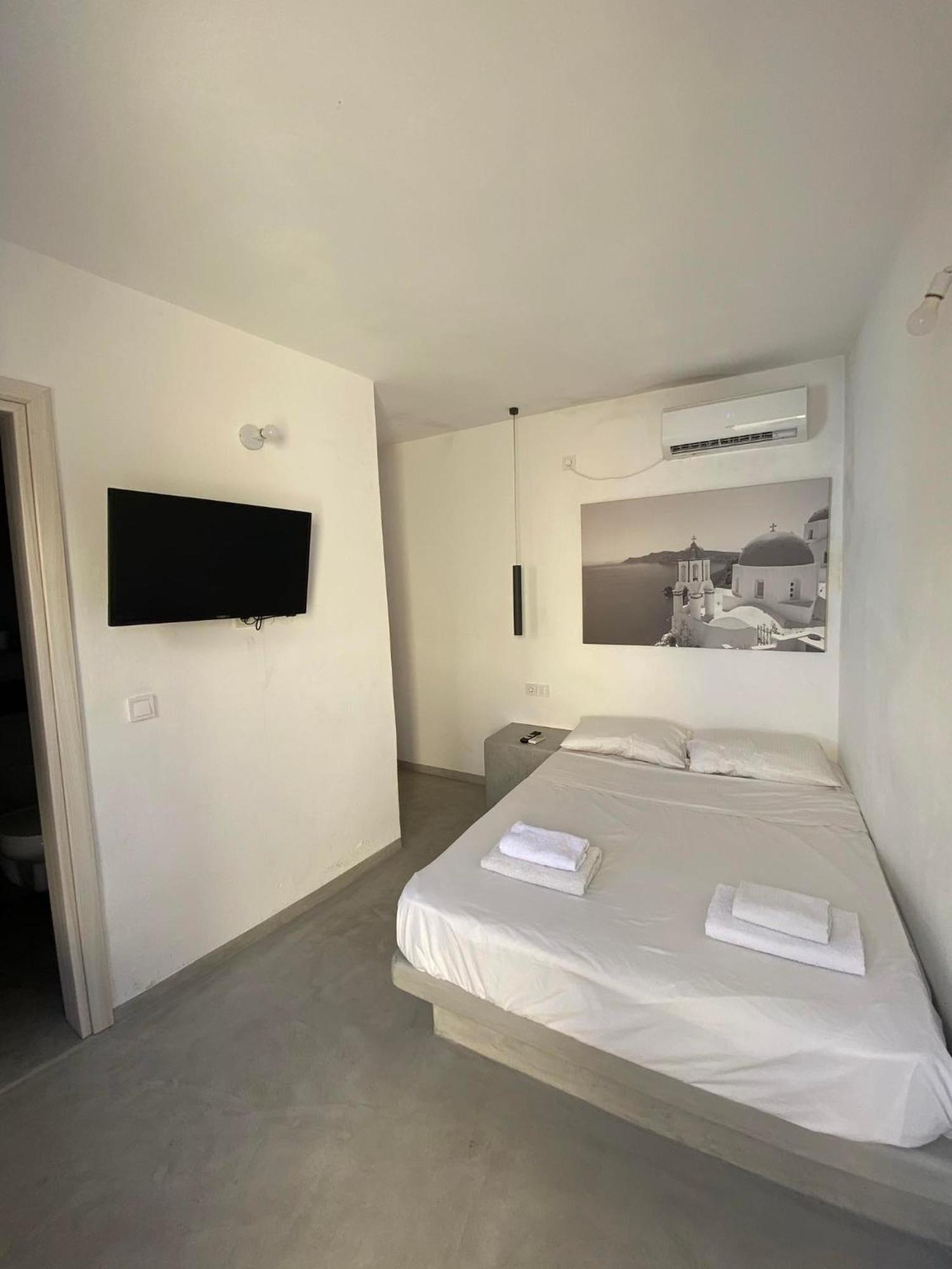Fira Comfort Rooms Extérieur photo