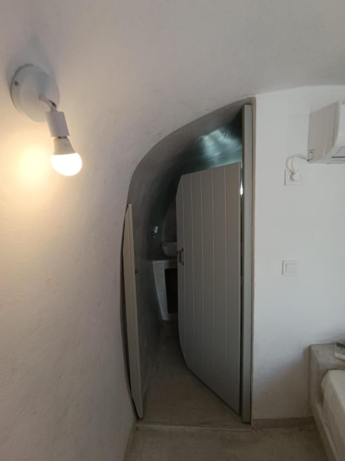 Fira Comfort Rooms Extérieur photo