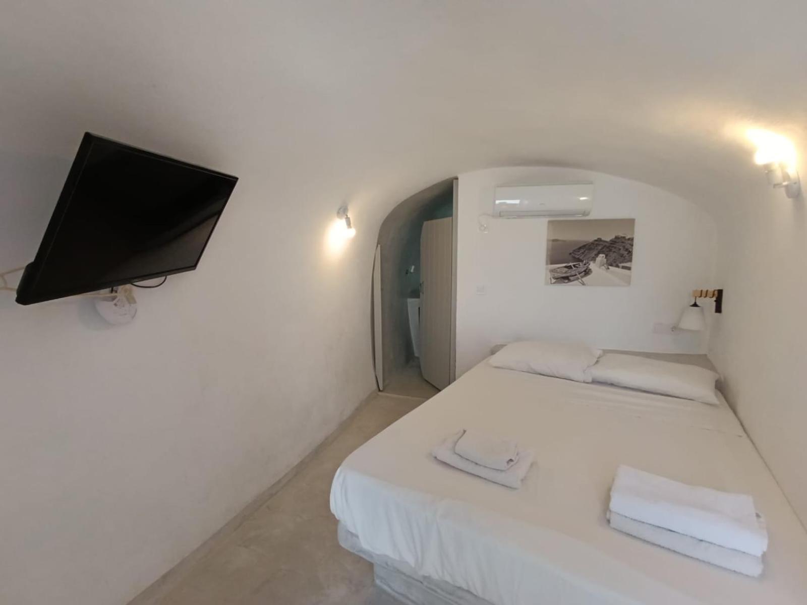 Fira Comfort Rooms Extérieur photo